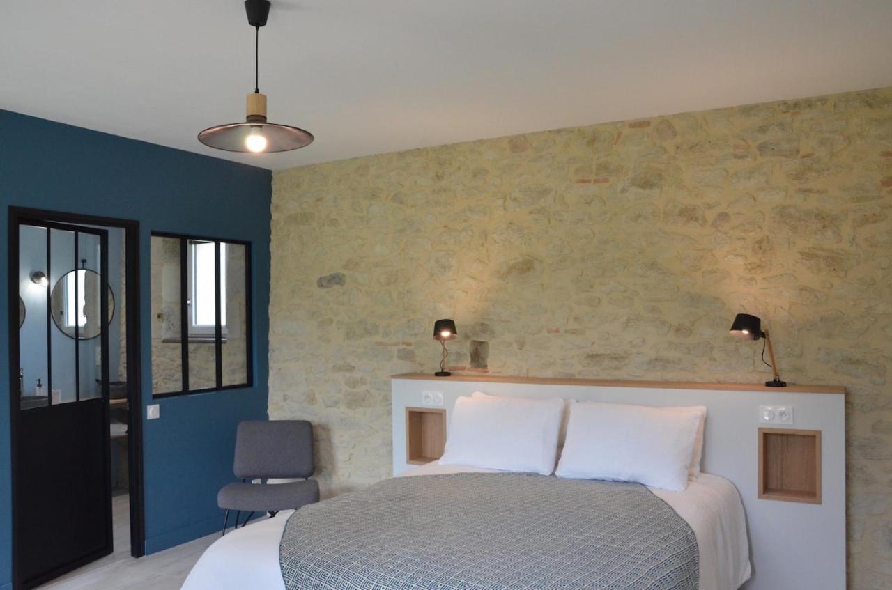 Au Petit Grain Bed and Breakfast Coutures  Eksteriør billede